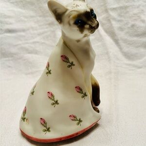 MANN MCMLXXXII Porcelain Musical Car Figurine